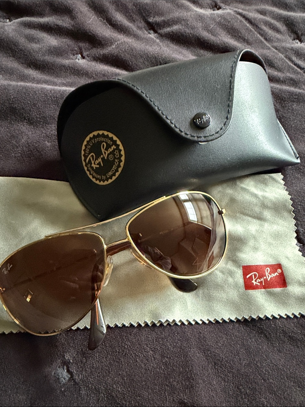 Ray-Ban Women’s Gold Frame Brown Lens Aviator Sunglasses with Case